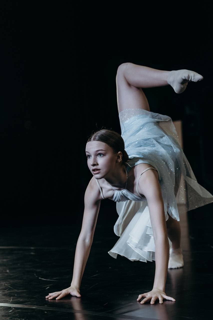 Портретный кадр с занятия в студии